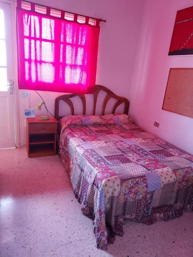 Habitaciones Comodas Con Bano Individual Santa Cruz de Tenerife Pansiyon