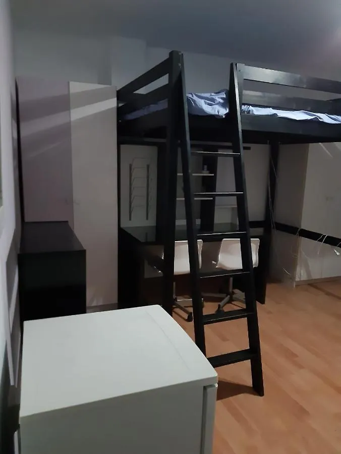 Pansiyon Habitaciones Comodas Con Bano Individual Santa Cruz de Tenerife İspanya